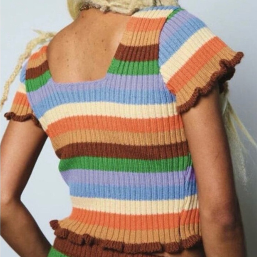 Striped Knit Crop Top - Picture 5 of 6